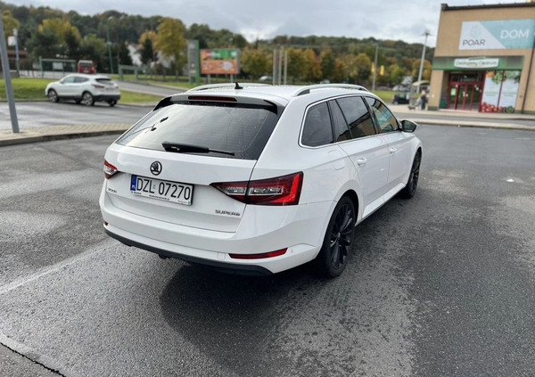 Skoda Superb cena 66000 przebieg: 236000, rok produkcji 2016 z Złotoryja małe 67